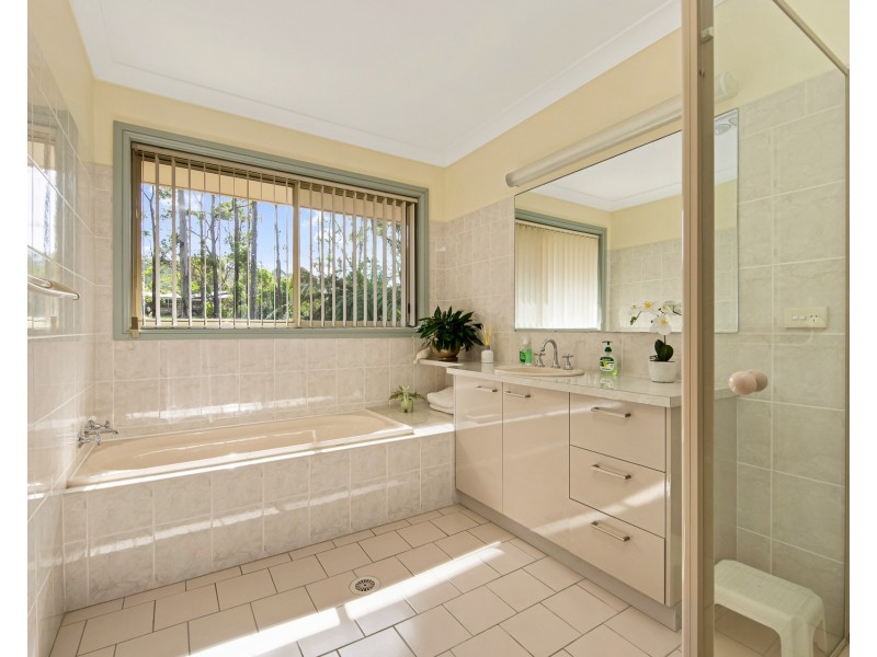 21 Kauzal Crescent, Surf Beach NSW 2536