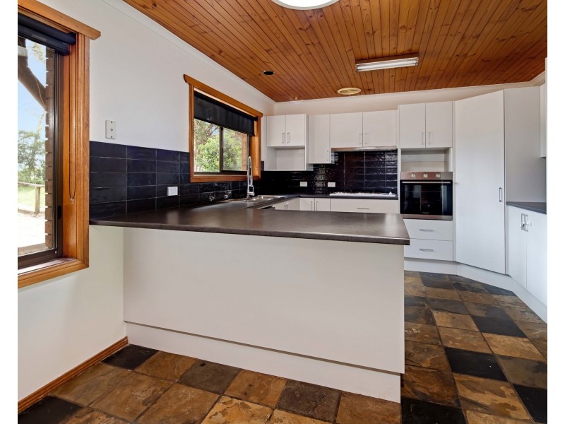 62 Cook Avenue, Surf Beach NSW 2536