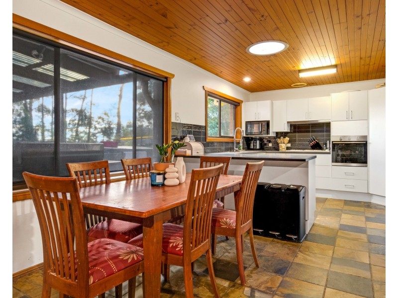 62 Cook Avenue, Surf Beach NSW 2536