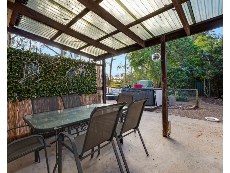 62 Cook Avenue, Surf Beach NSW 2536