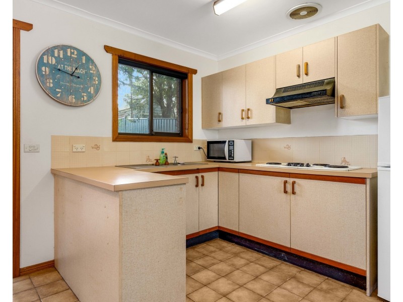 62 Cook Avenue, Surf Beach NSW 2536