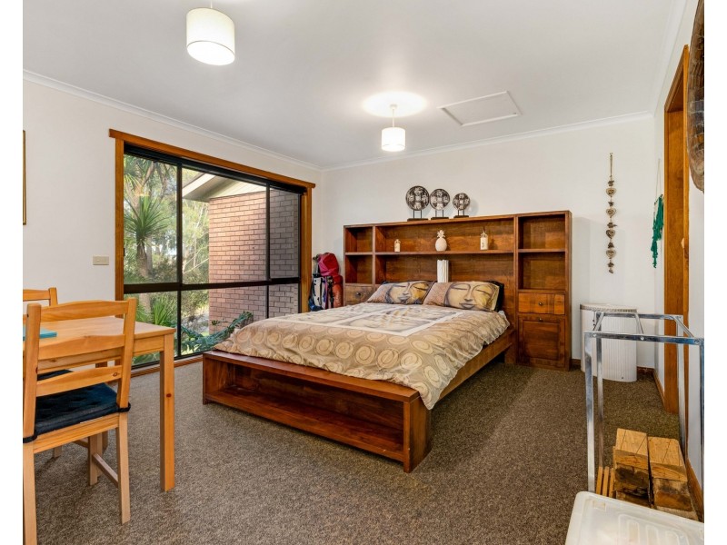 62 Cook Avenue, Surf Beach NSW 2536