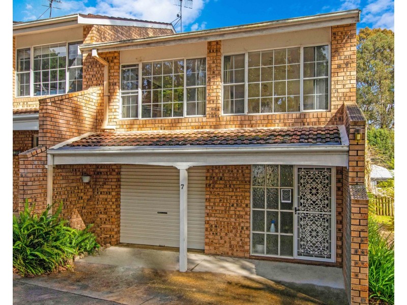 7/11 Beechwood Court, Sunshine Bay NSW 2536