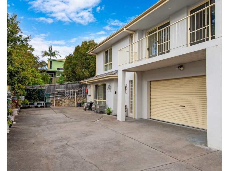 2/11 Wallarah Street, Surfside NSW 2536