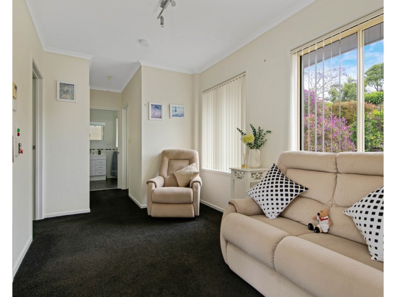 2/11 Wallarah Street, Surfside NSW 2536