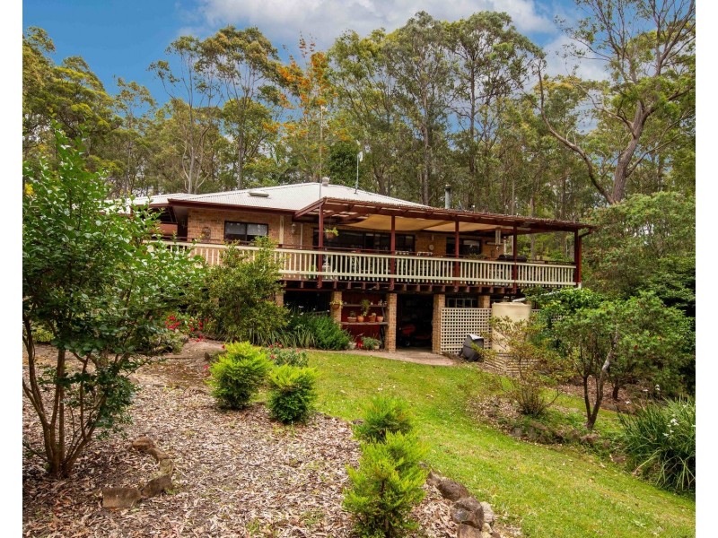 28 Burri Palm Way, Surfside NSW 2536