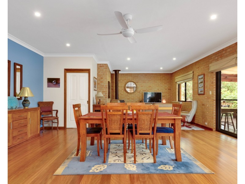 28 Burri Palm Way, Surfside NSW 2536
