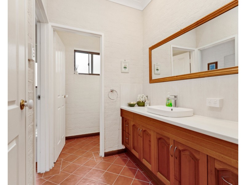 28 Burri Palm Way, Surfside NSW 2536