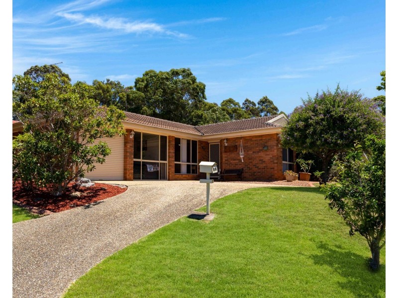 44 Thomas Mitchell Crescent, Sunshine Bay NSW 2536