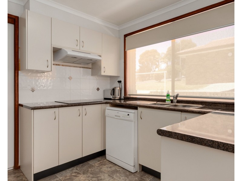 44 Thomas Mitchell Crescent, Sunshine Bay NSW 2536