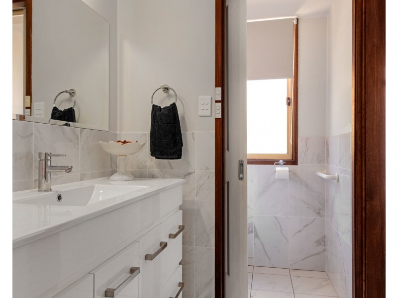 44 Thomas Mitchell Crescent, Sunshine Bay NSW 2536