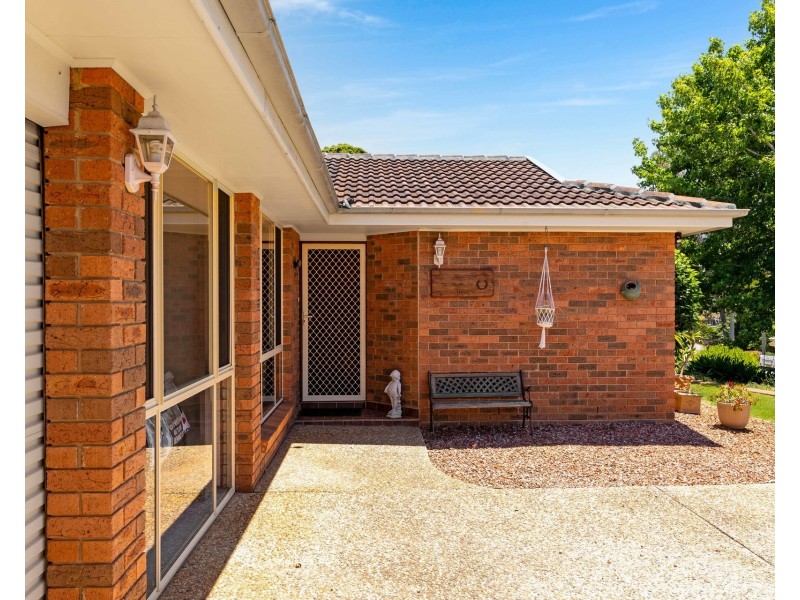 44 Thomas Mitchell Crescent, Sunshine Bay NSW 2536