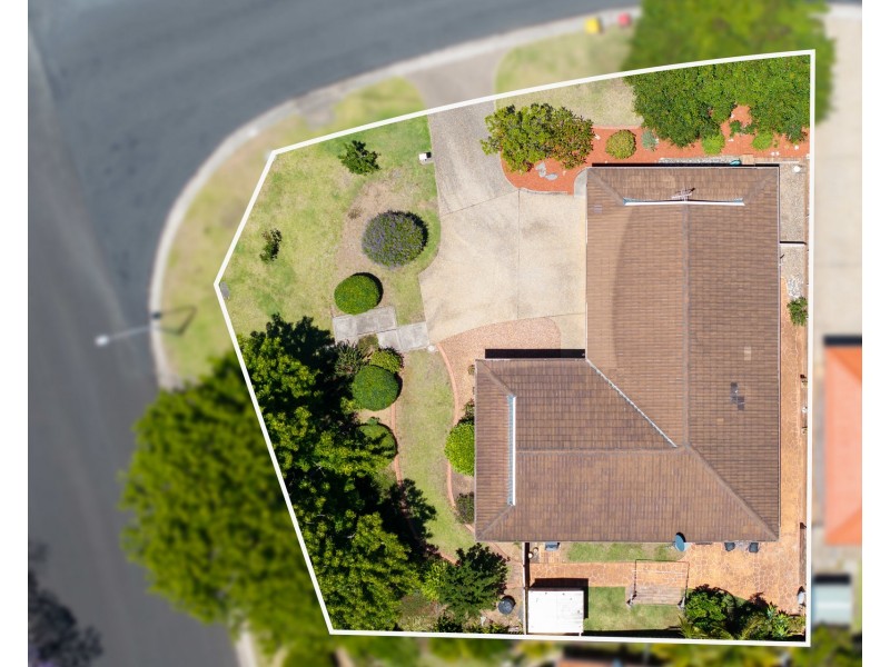 44 Thomas Mitchell Crescent, Sunshine Bay NSW 2536