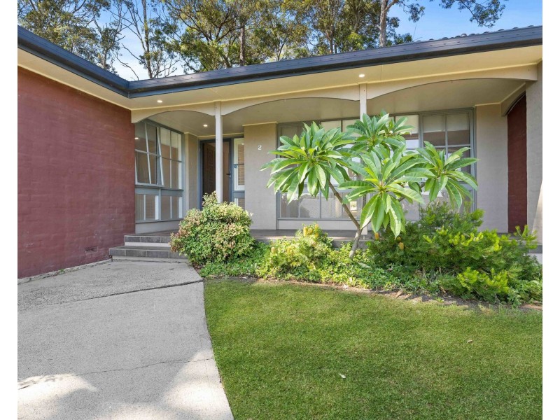 2 Burrawang Crescent, Sunshine Bay NSW 2536