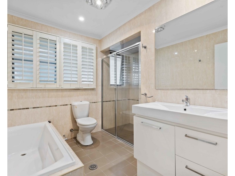 2 Burrawang Crescent, Sunshine Bay NSW 2536