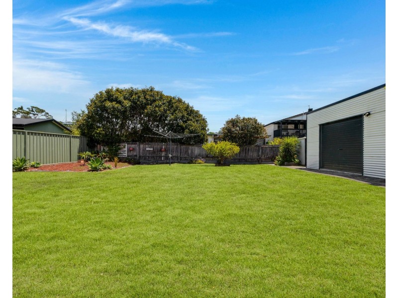 9 Tasman Street, Surf Beach NSW 2536