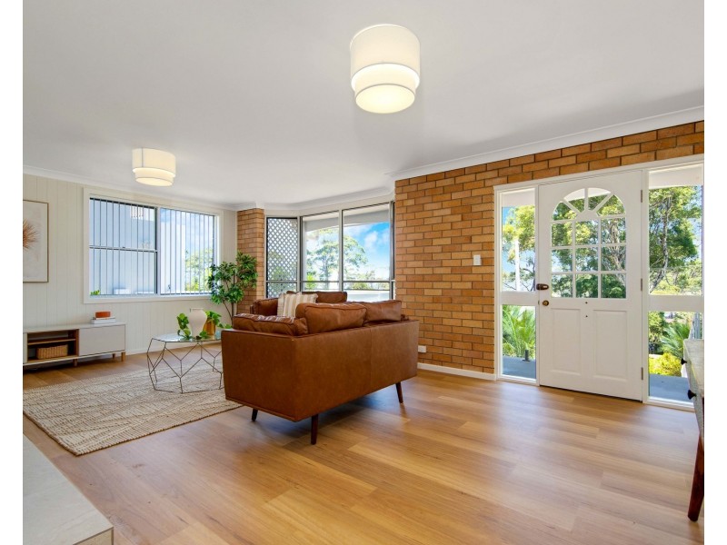 12 Barbara Crescent, Denhams Beach NSW 2536