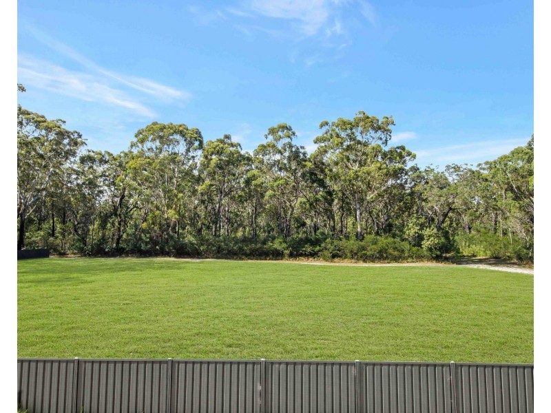 2/44 Train Street, Broulee NSW 2537