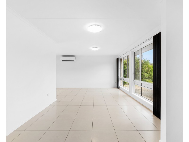 5 Caley Place, Sunshine Bay NSW 2536