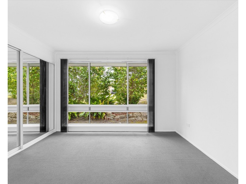 5 Caley Place, Sunshine Bay NSW 2536