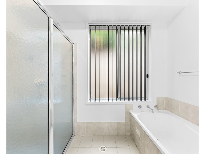 5 Caley Place, Sunshine Bay NSW 2536