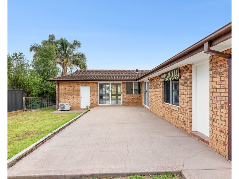 5 Caley Place, Sunshine Bay NSW 2536