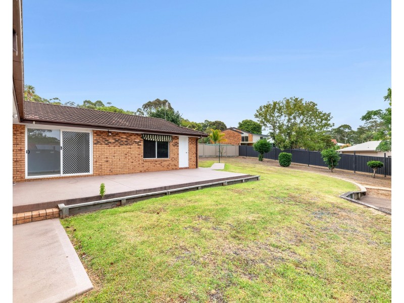 5 Caley Place, Sunshine Bay NSW 2536
