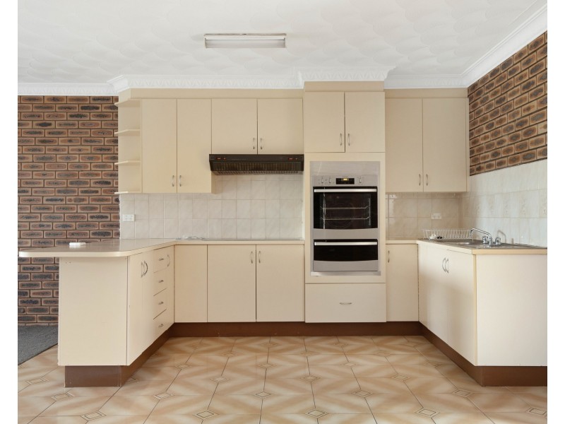 1/33 Eric Fenning Drive, Surf Beach NSW 2536