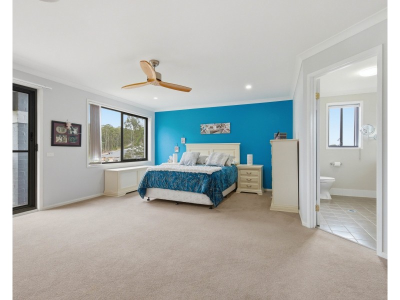 5 Luks Way, Batehaven NSW 2536