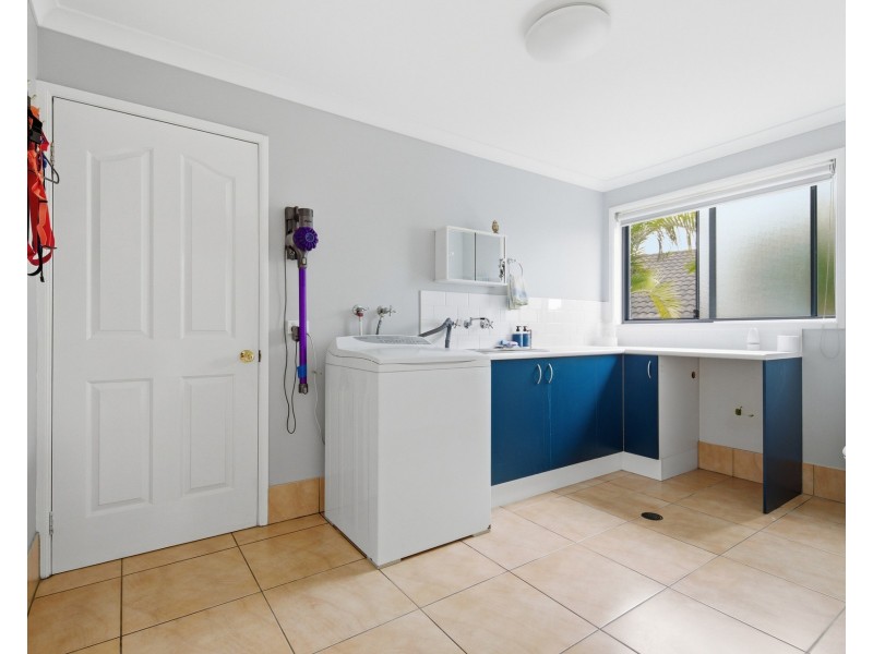 5 Luks Way, Batehaven NSW 2536