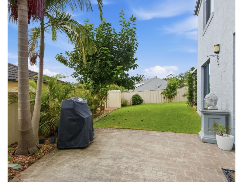 5 Luks Way, Batehaven NSW 2536