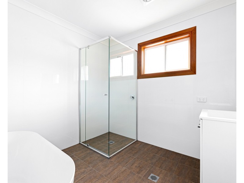 2/23 Pleasurelea Drive, Sunshine Bay NSW 2536