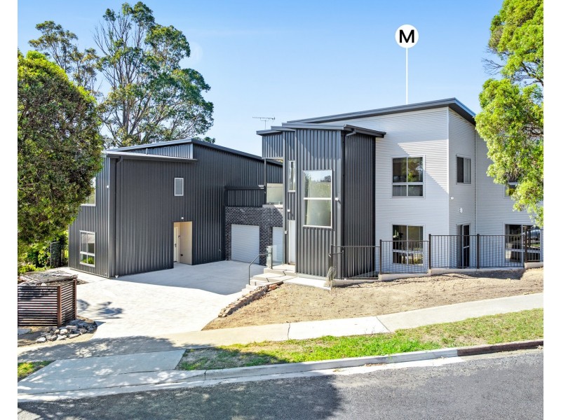 15B Crag Road, Batehaven NSW 2536