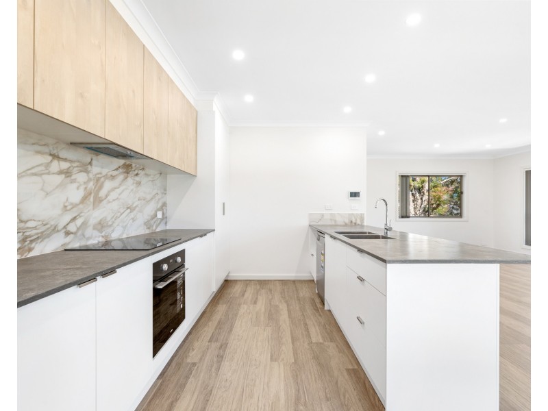 15B Crag Road, Batehaven NSW 2536