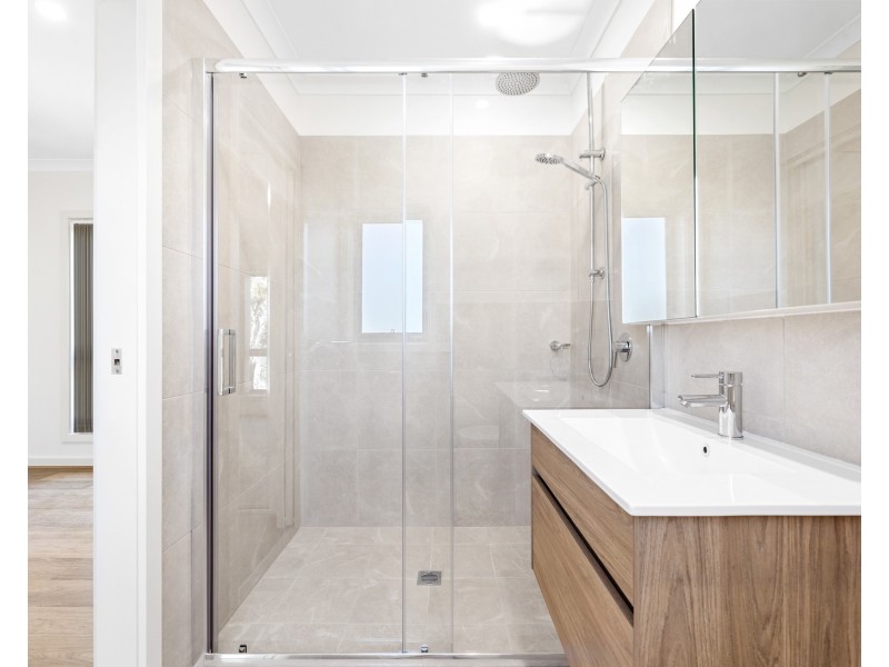 15B Crag Road, Batehaven NSW 2536