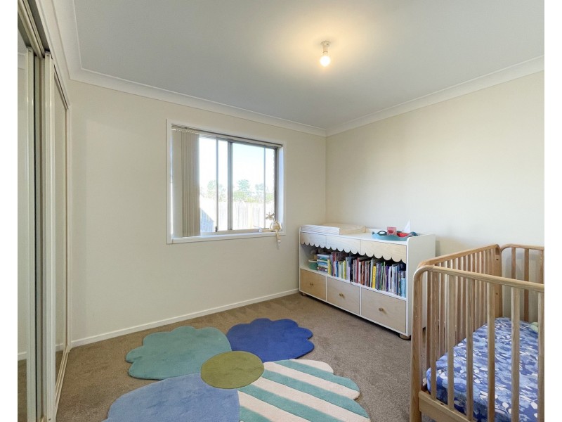 4 Carrie Crescent, Moruya NSW 2537