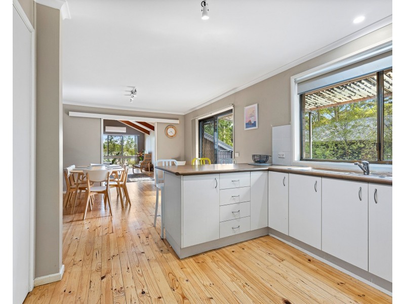 4 Burrawang Crescent, Sunshine Bay NSW 2536