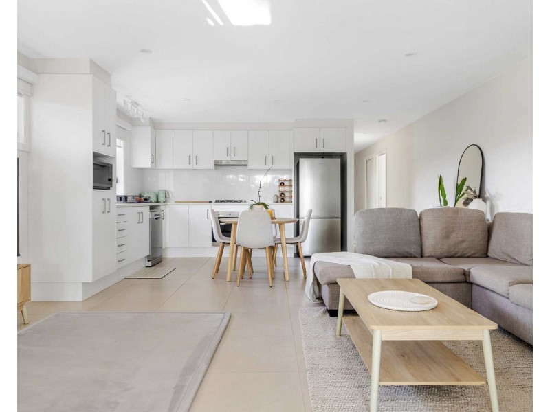 1/6 & 2/6 Eyre Place, Sunshine Bay NSW 2536