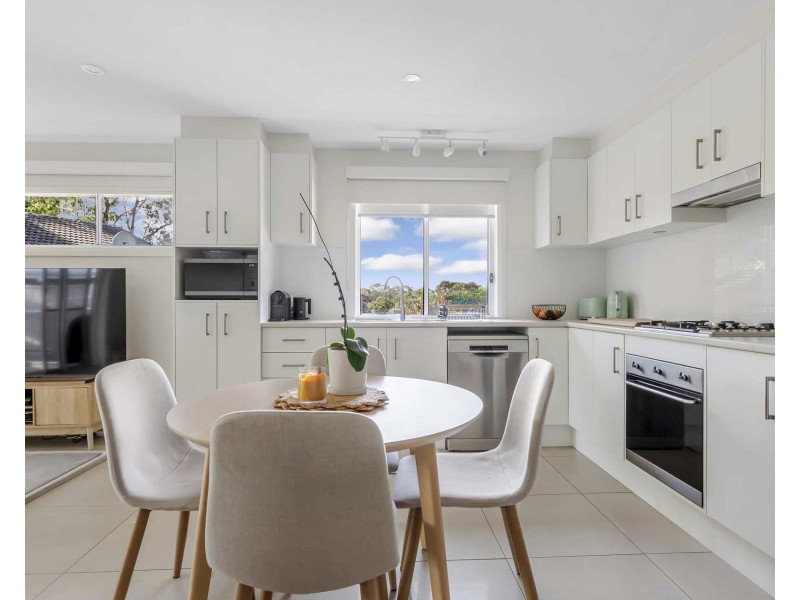 1/6 & 2/6 Eyre Place, Sunshine Bay NSW 2536