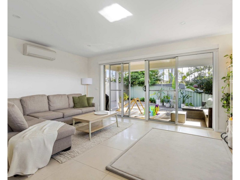 1/6 & 2/6 Eyre Place, Sunshine Bay NSW 2536