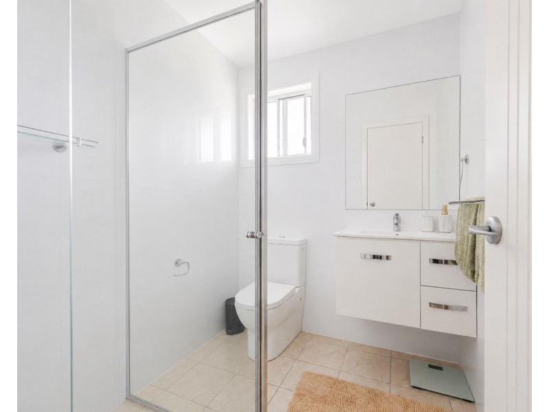 1/6 & 2/6 Eyre Place, Sunshine Bay NSW 2536