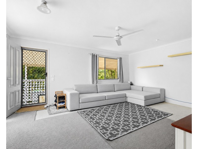 32 Berrima Parade, Surfside NSW 2536