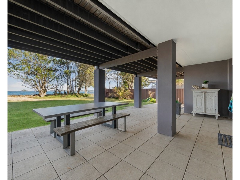 28 Myamba Parade, Surfside NSW 2536