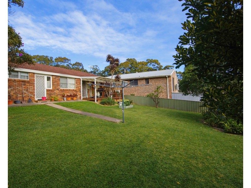 4 Sturt Place, Denhams Beach NSW 2536
