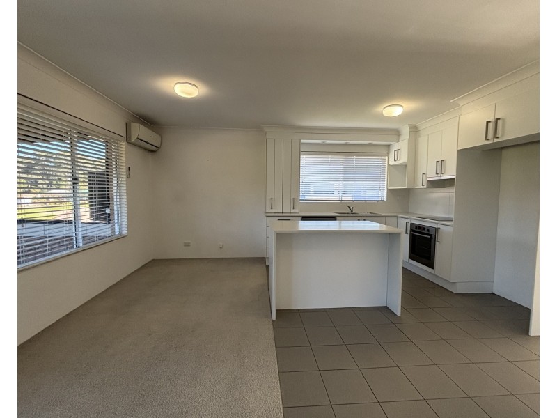 1/12 Golf Links Drive, Batemans Bay NSW 2536