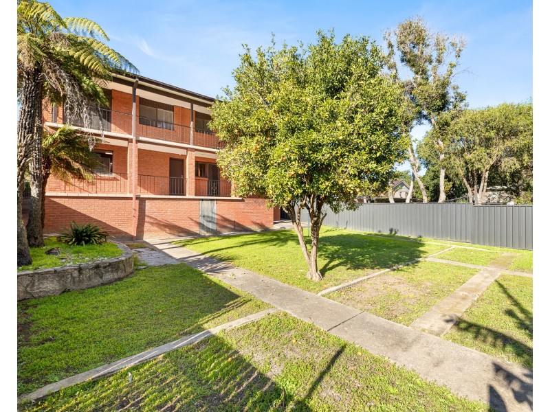 12 Edward Road, Batehaven NSW 2536