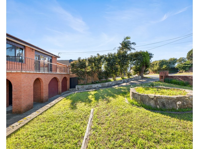 12 Edward Road, Batehaven NSW 2536