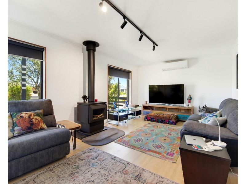 16 Belbowrie Parade, Maloneys Beach NSW 2536
