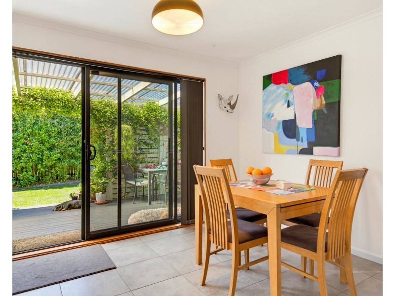 16 Belbowrie Parade, Maloneys Beach NSW 2536