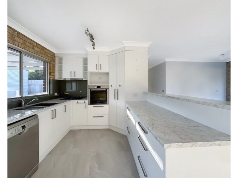 9 Tasman Street, Surf Beach NSW 2536